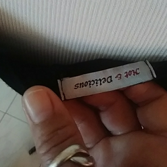 SALE! Hot & Delicious peacock black top - Picture 8 of 8